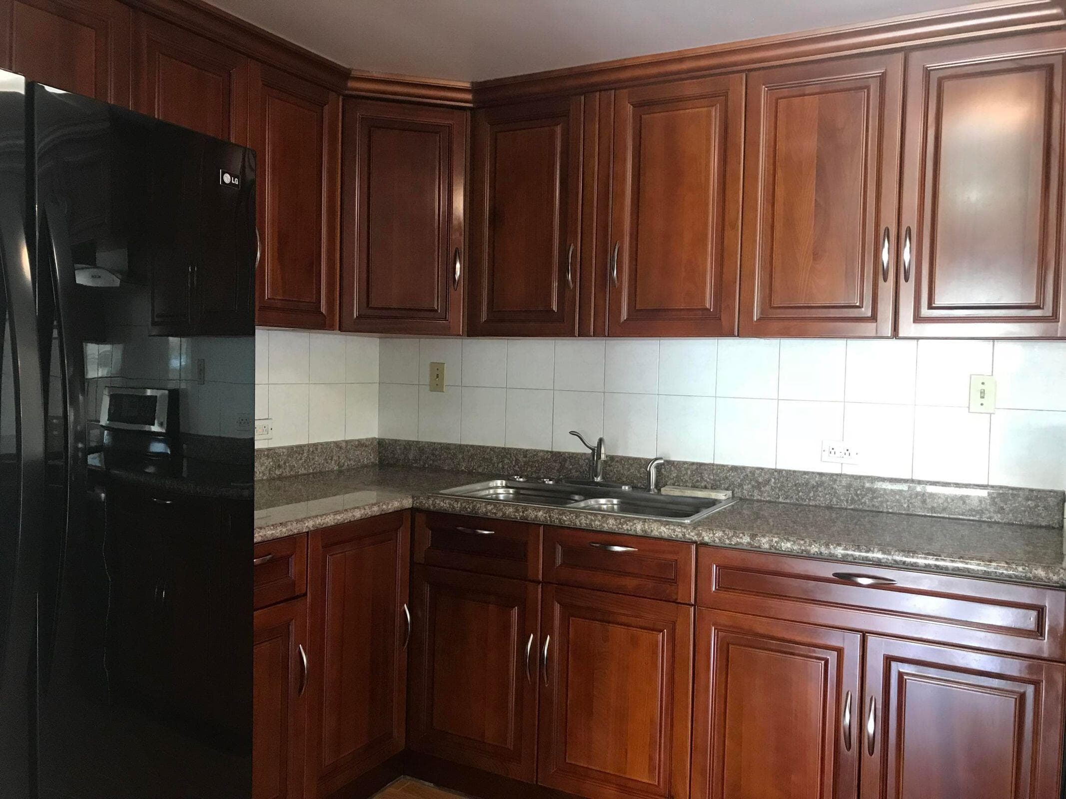85 las palmas kitchen