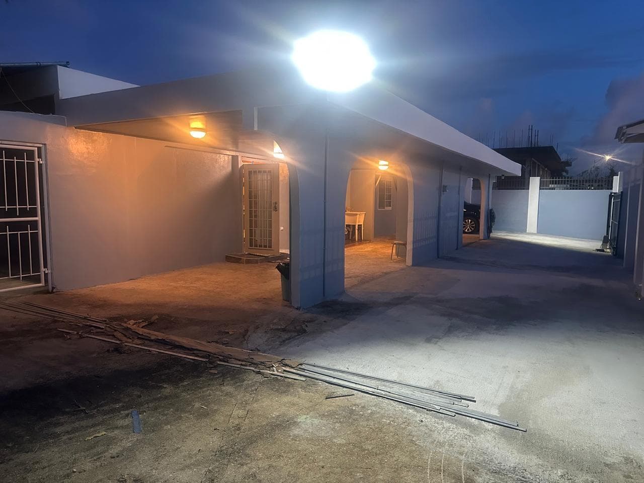Carport L