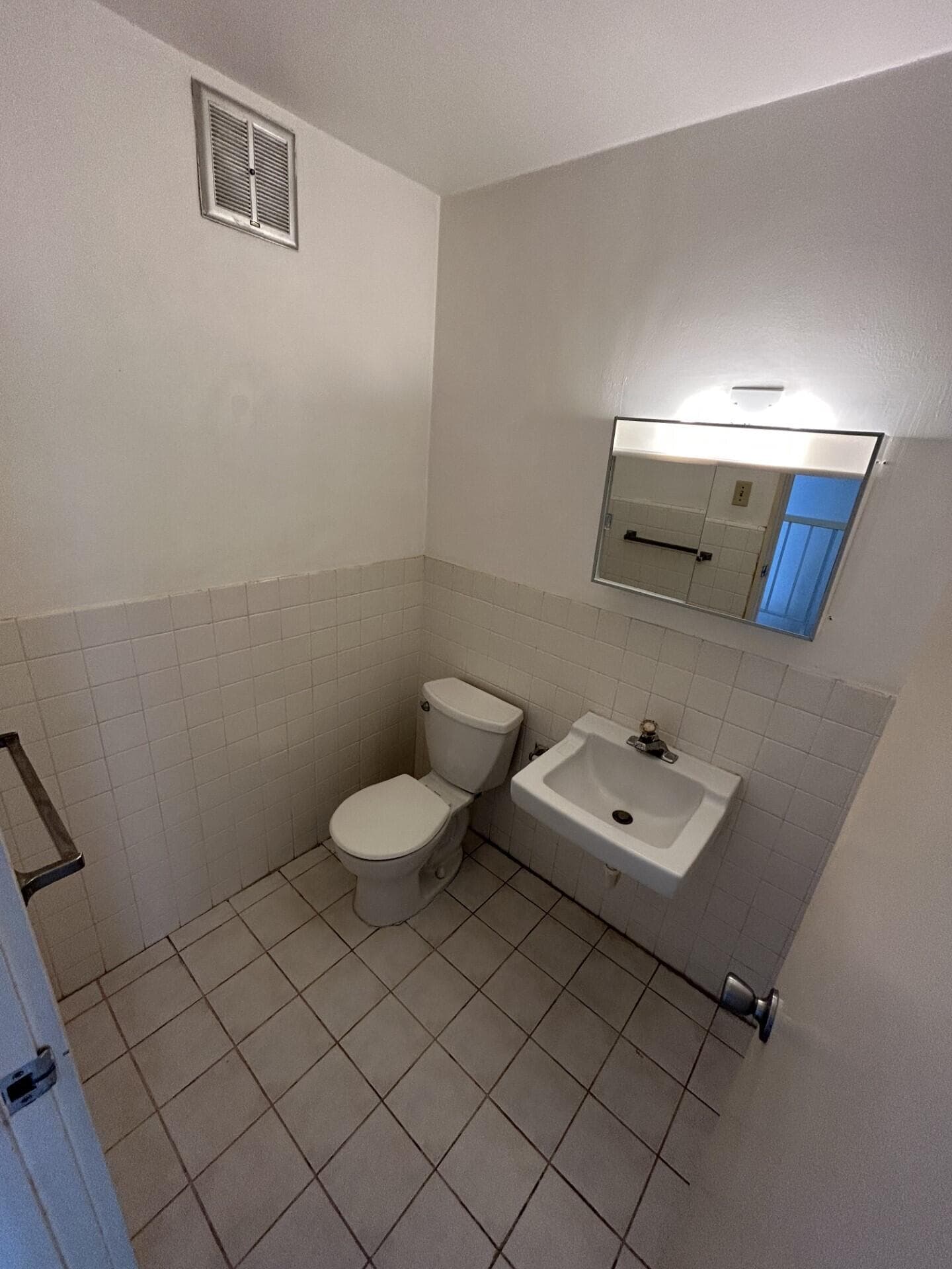 upstairs half bathroom