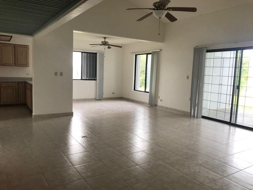 215 chalan dokdok living area