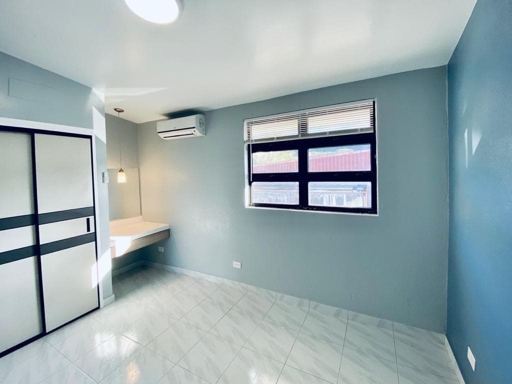 Bedroom2a